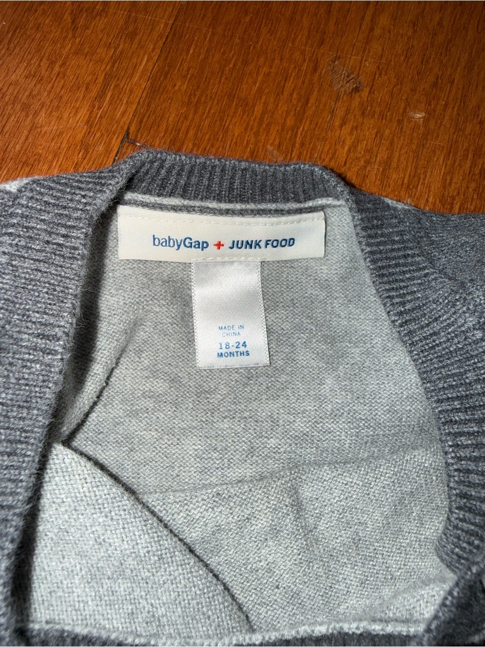 GAP Grey & Dark Grey Batman Logo Baby One-Piece - Picture 2 of 2
